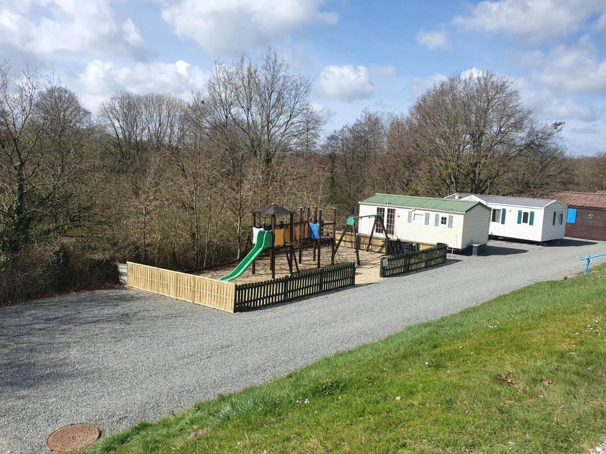 Camping Du Puy Rond Bressuire Eksteriør billede