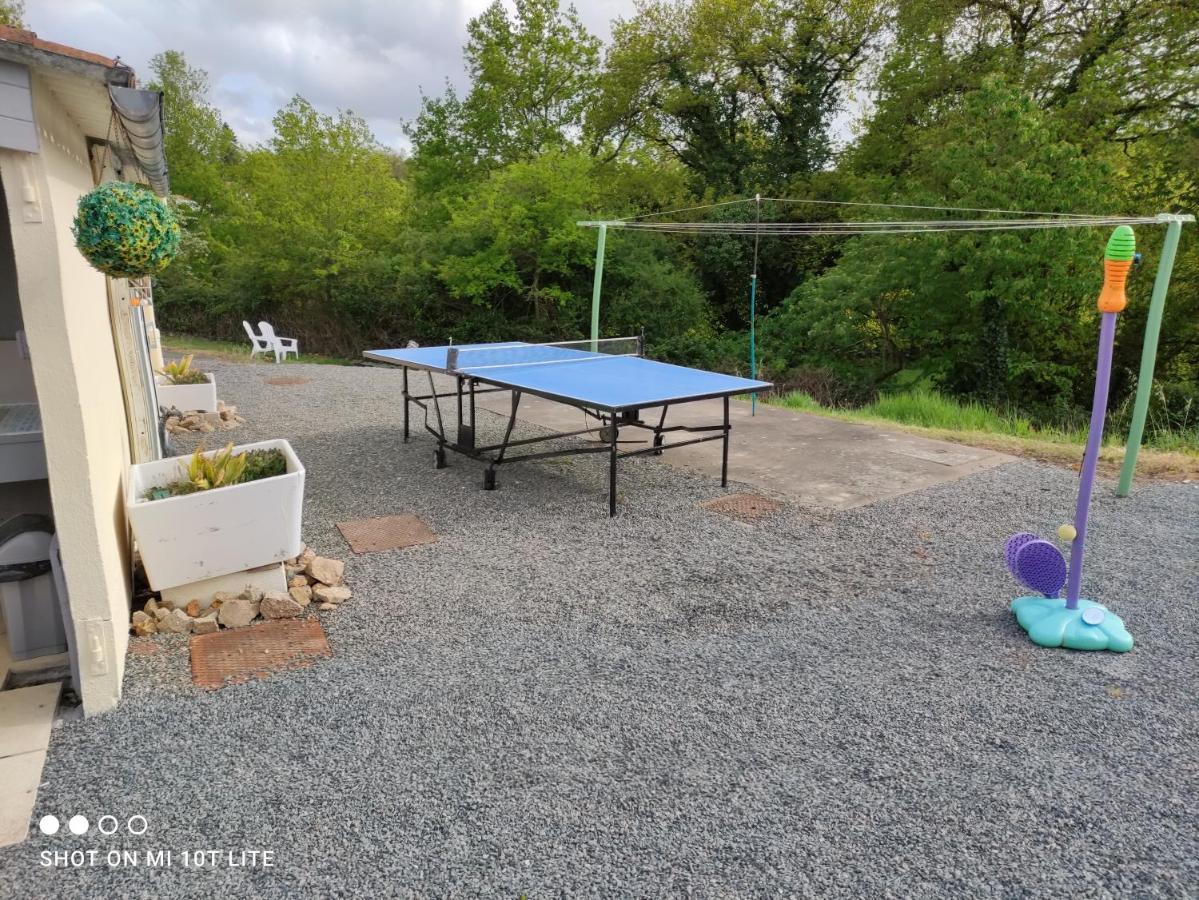 Camping Du Puy Rond Bressuire Eksteriør billede
