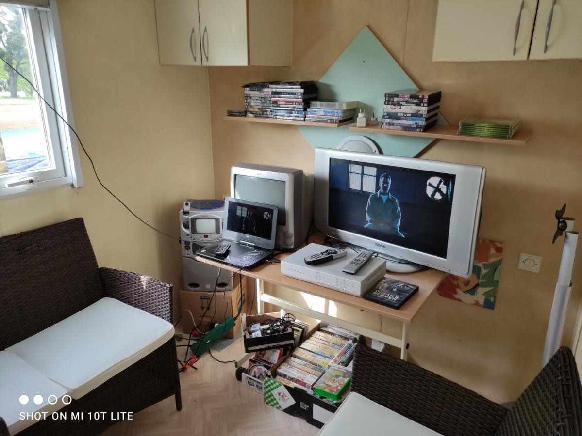 Camping Du Puy Rond Bressuire Eksteriør billede