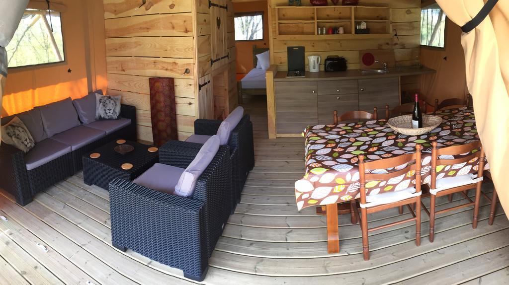 Camping Du Puy Rond Bressuire Eksteriør billede